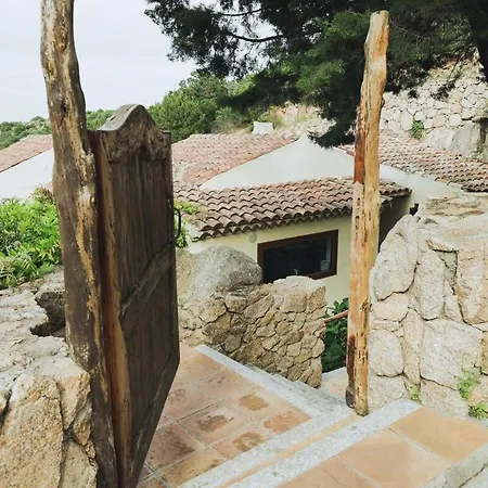 With A View Over The Marina! * Porto Cervo